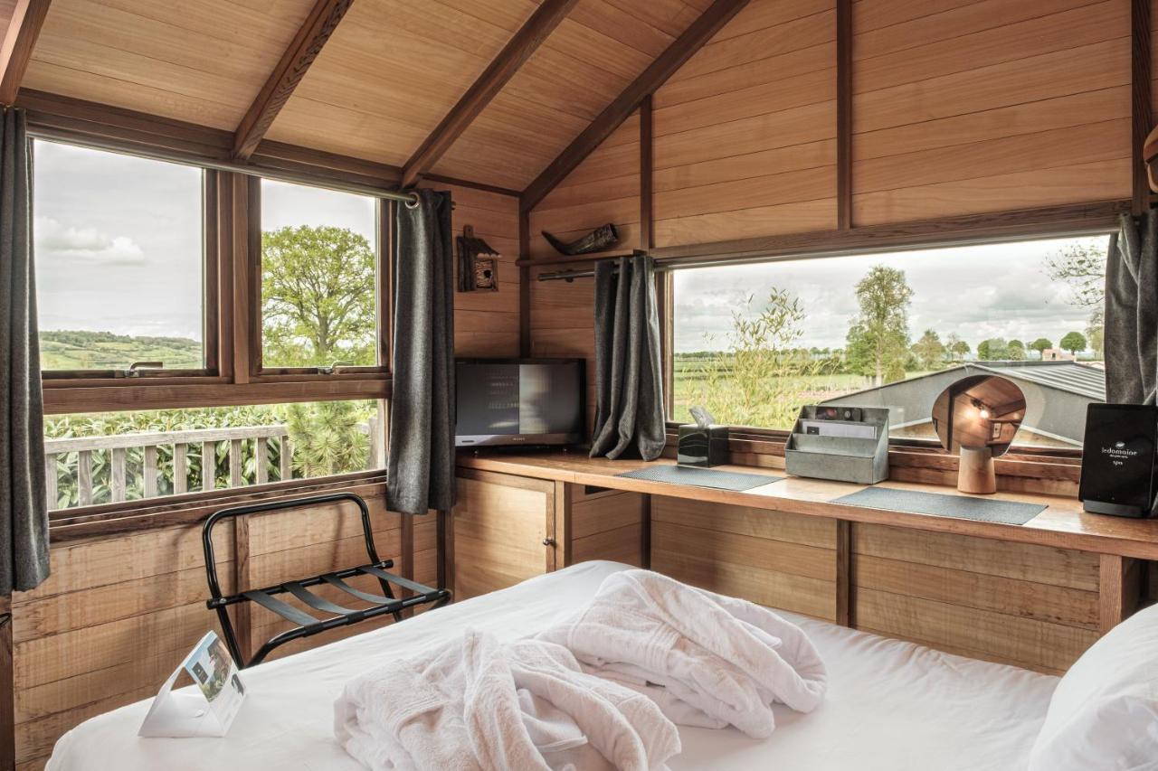 Le Domaine Des Pres Verts Suites & Chambres Avec Jacuzzi Privatif Jouey Kamer foto