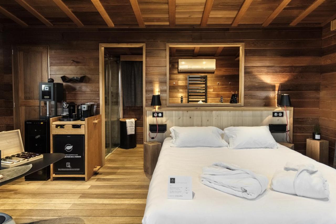 Le Domaine Des Pres Verts Suites & Chambres Avec Jacuzzi Privatif Jouey Buitenkant foto