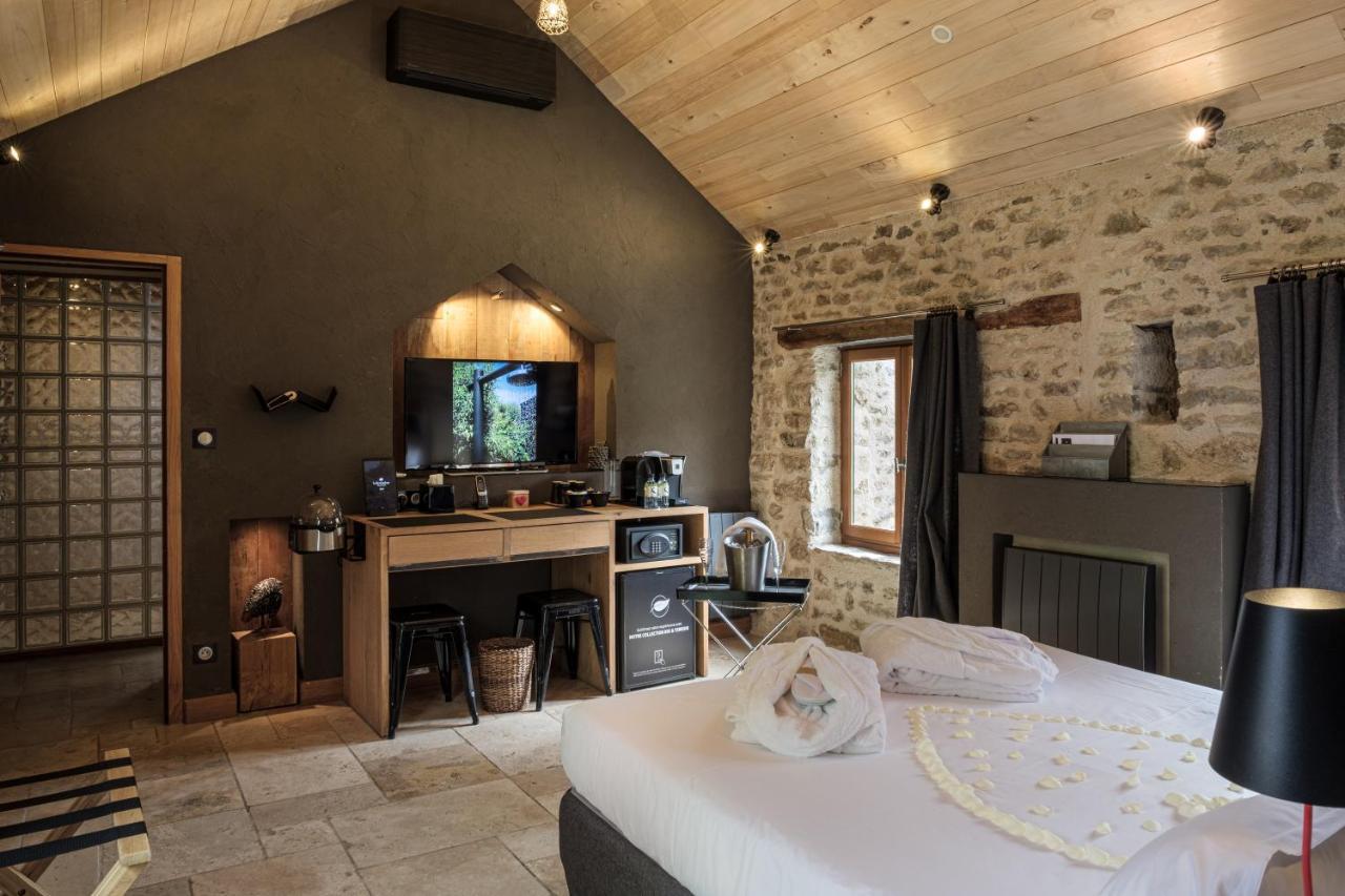 Le Domaine Des Pres Verts Suites & Chambres Avec Jacuzzi Privatif Jouey Buitenkant foto
