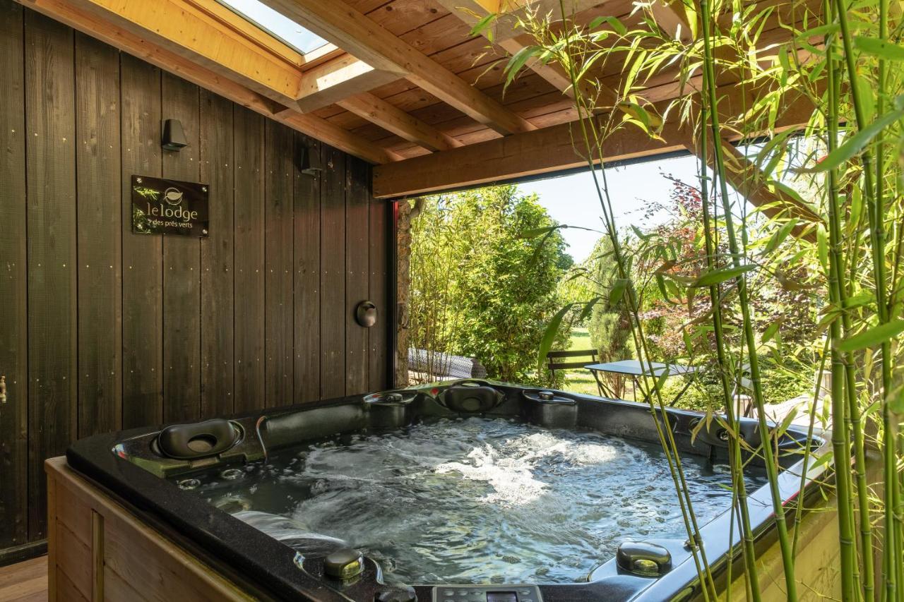 Le Domaine Des Pres Verts Suites & Chambres Avec Jacuzzi Privatif Jouey Buitenkant foto