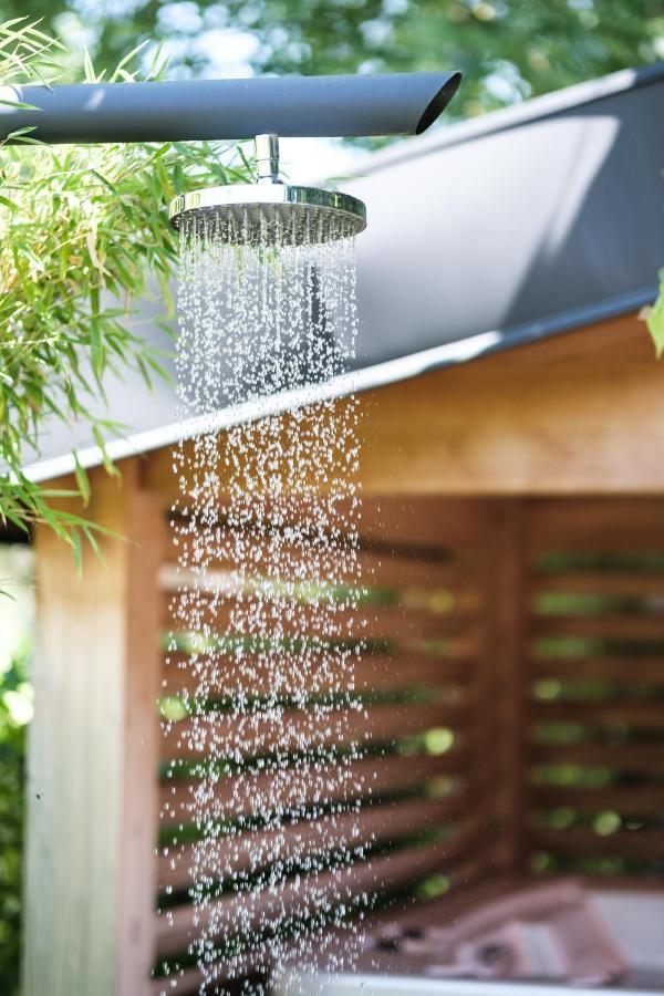 Le Domaine Des Pres Verts Suites & Chambres Avec Jacuzzi Privatif Jouey Buitenkant foto